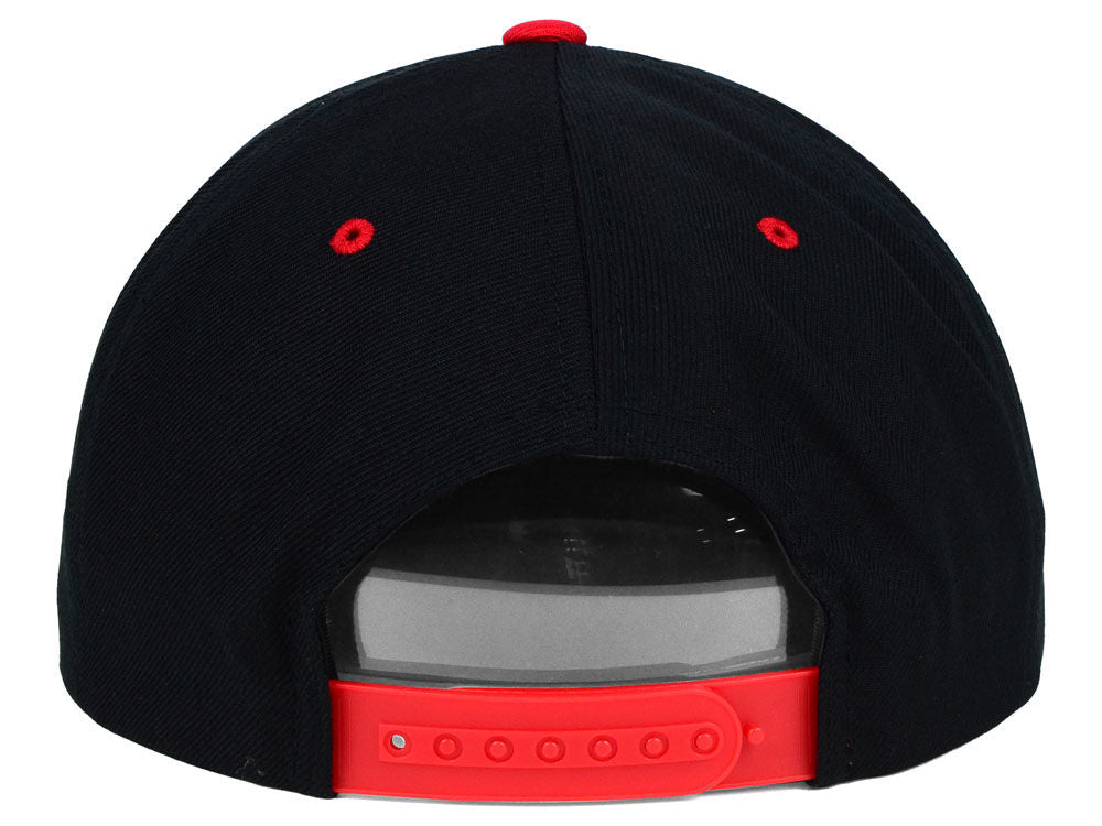 Blank Snapback - Black/Red
