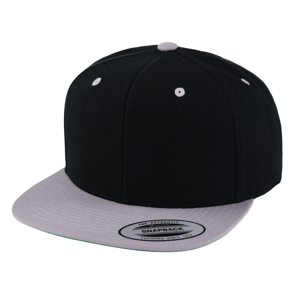 Classic 2-Tone Snapback - Black/Silver
