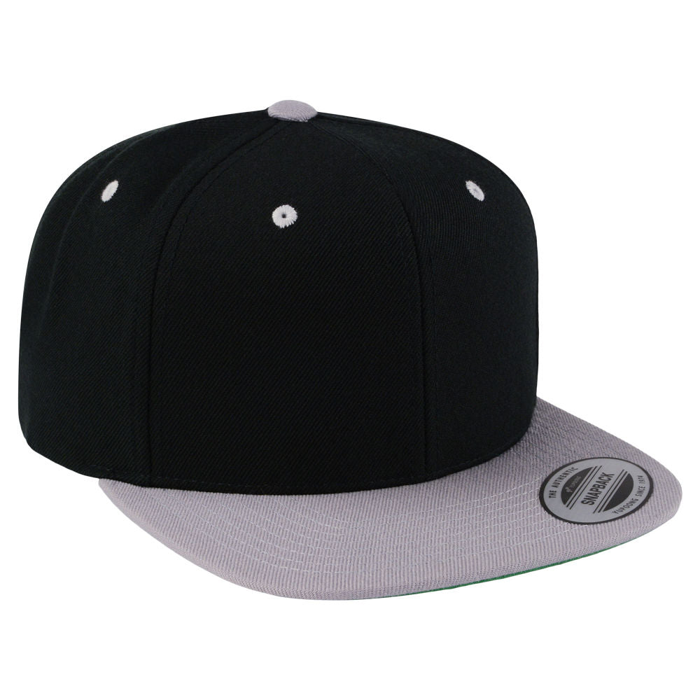 Classic 2-Tone Snapback - Black/Silver